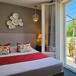 Acacias Hotel